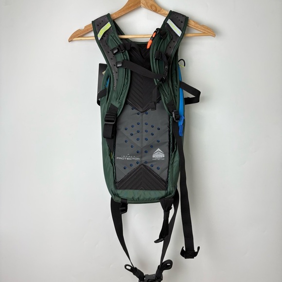 NWT Camelbak Impact Protector T.O.R.O. Protector 14 Level 2 Backpack - Picture 6 of 7